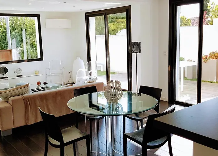 Maison De Proche Des Plages Vakantiehuis